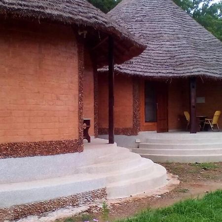 Tendaba Camp Hotel Exterior photo